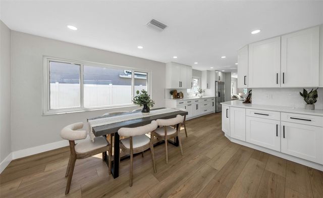 5744 17TH AVENUE N, St Petersburg, FL 33710