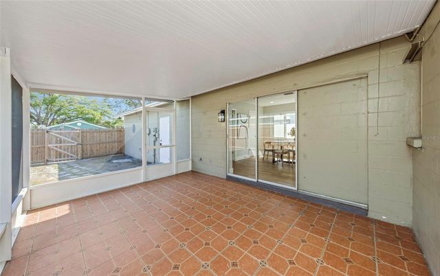 5744 17TH AVENUE N, St Petersburg, FL 33710