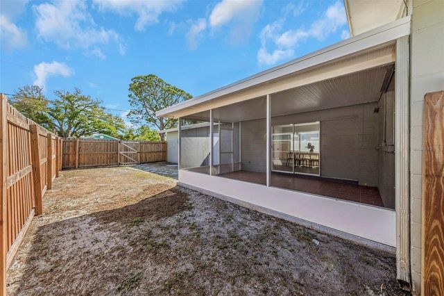 5744 17TH AVENUE N, St Petersburg, FL 33710