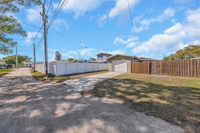 5744 17TH AVENUE N, St Petersburg, FL 33710