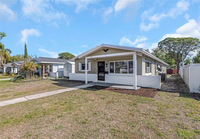 5744 17TH AVENUE N, St Petersburg, FL 33710