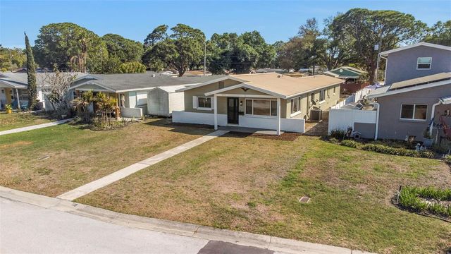 5744 17TH AVENUE N, St Petersburg, FL 33710