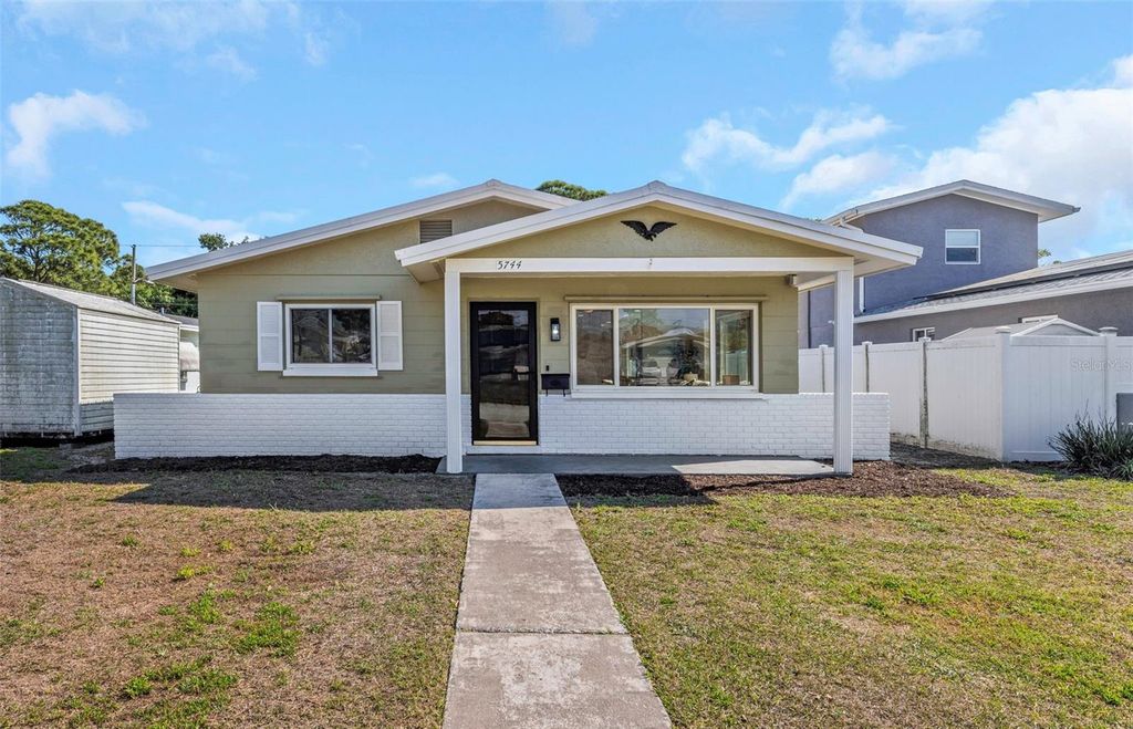 5744 17TH AVENUE N, St Petersburg, FL 33710