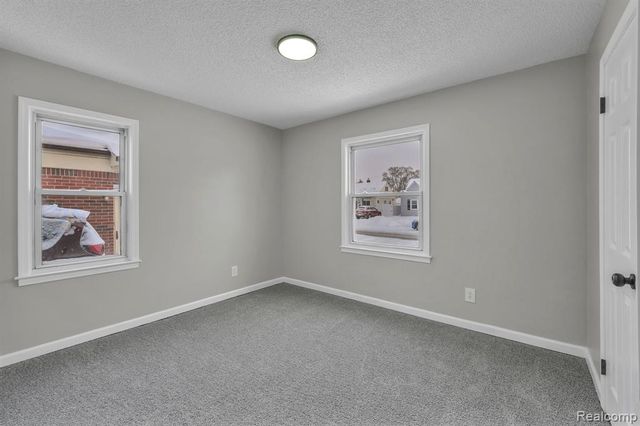 17205 Anne Avenue, Allen Park, MI 48101