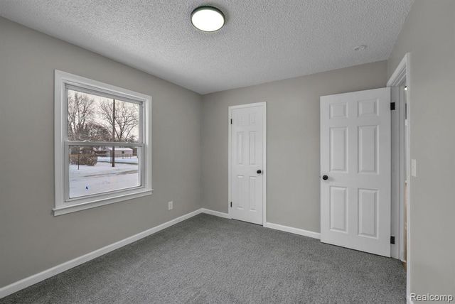 17205 Anne Avenue, Allen Park, MI 48101