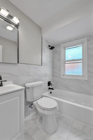 17205 Anne Avenue, Allen Park, MI 48101