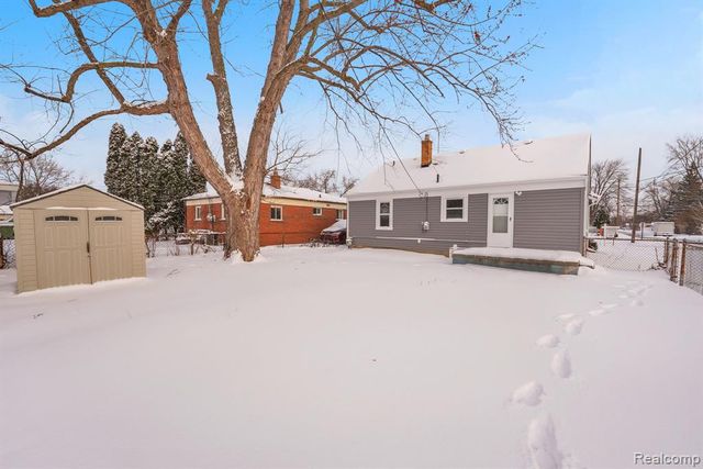 17205 Anne Avenue, Allen Park, MI 48101