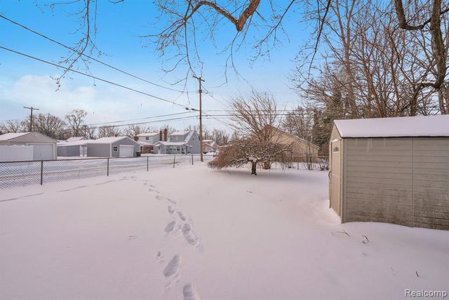 17205 Anne Avenue, Allen Park, MI 48101