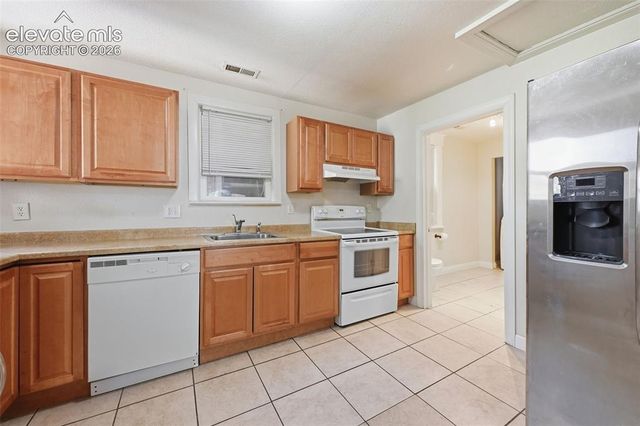 230 N Spruce Street, Colorado Springs, CO 80905