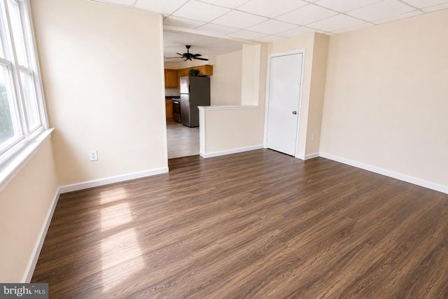 46 E UNION ST, Burlington, NJ 08016