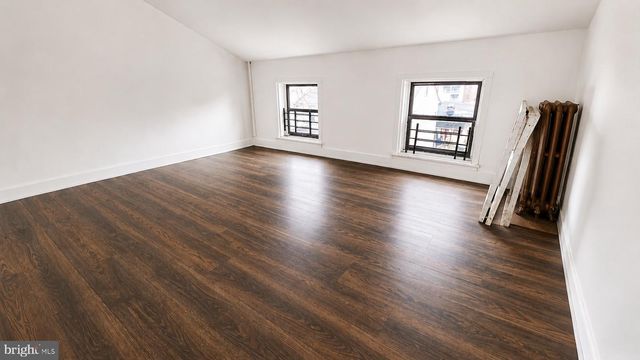 46 E UNION ST, Burlington, NJ 08016