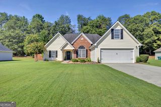 514 Hamlet Drive, Loganville, GA 30052
