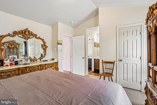 127 N KATRIN CIR, New Castle, DE 19720