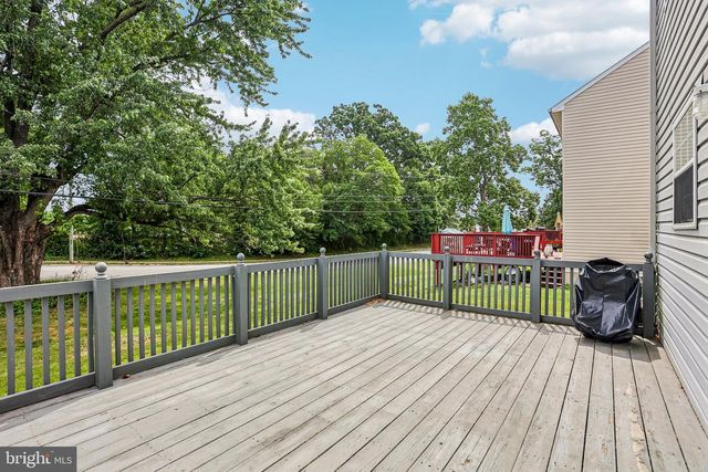 127 N KATRIN CIR, New Castle, DE 19720