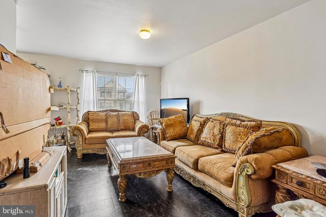 127 N KATRIN CIR, New Castle, DE 19720