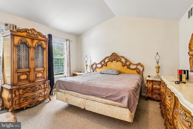 127 N KATRIN CIR, New Castle, DE 19720