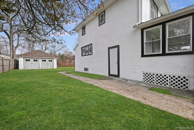 9 Joseph Street, Bay Shore, NY 11706