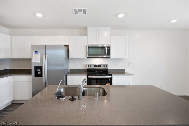 9390 Emerald Mesa Street, Las Vegas, NV 89139