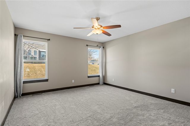 3535 Pioneer Avenue SE, Cedar Rapids, IA 52403