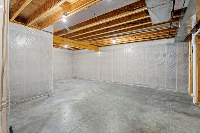 3535 Pioneer Avenue SE, Cedar Rapids, IA 52403