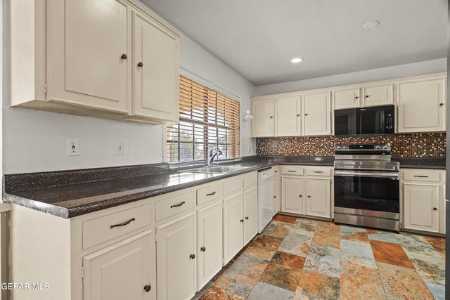 6417 Pino Real Drive, El Paso, TX 79912