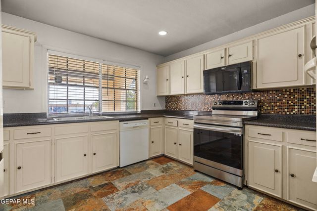 6417 Pino Real Drive, El Paso, TX 79912