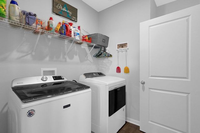 1390 Hemetite Drive, Grove City, OH 43123