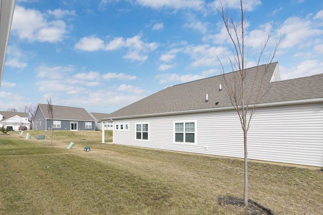 1390 Hemetite Drive, Grove City, OH 43123