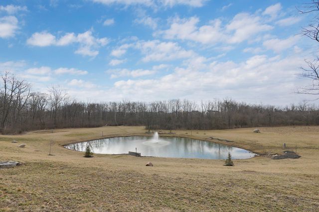 1390 Hemetite Drive, Grove City, OH 43123
