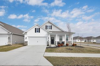 1390 Hemetite Drive, Grove City, OH 43123