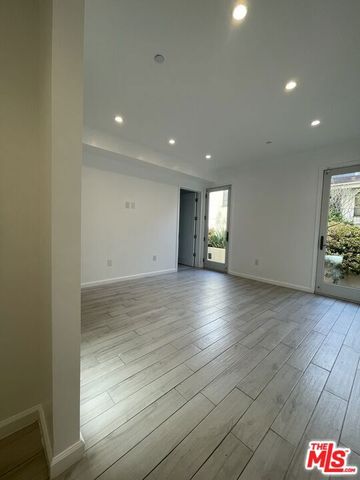 1654 Greenfield Avenue 101, Los Angeles, CA 90025