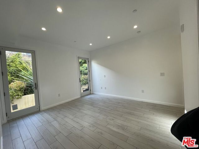 1654 Greenfield Avenue 101, Los Angeles, CA 90025