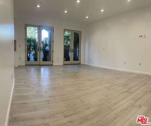 1654 Greenfield Avenue 101, Los Angeles, CA 90025