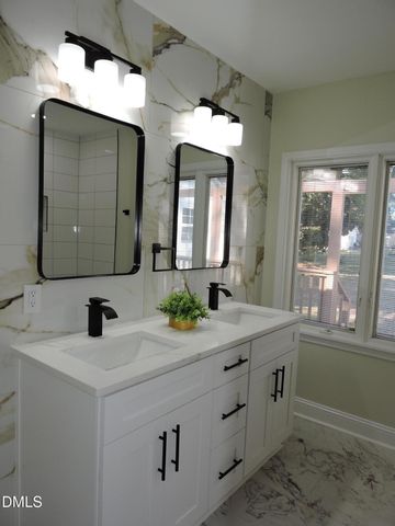 511 Raleigh Street, Fuquay Varina, NC 27526