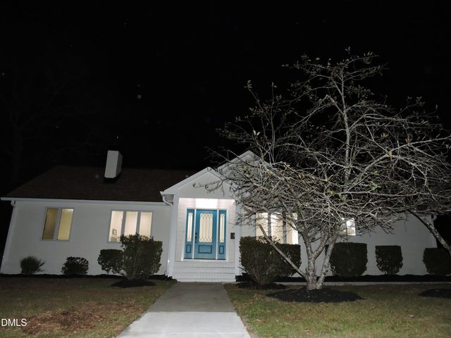 511 Raleigh Street, Fuquay Varina, NC 27526