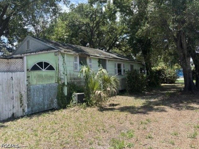 333 Bellair RD, Fort Myers, FL 33905