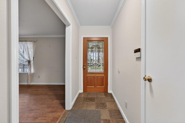 9481 Oak Ave, Orangevale, CA 95662