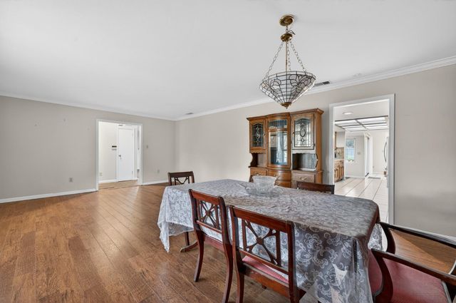 9481 Oak Ave, Orangevale, CA 95662