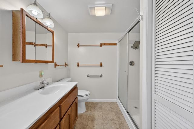 9481 Oak Ave, Orangevale, CA 95662