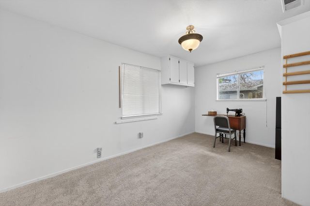 9481 Oak Ave, Orangevale, CA 95662