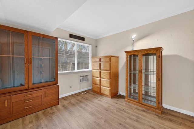 9481 Oak Ave, Orangevale, CA 95662