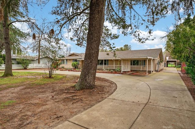 9481 Oak Ave, Orangevale, CA 95662