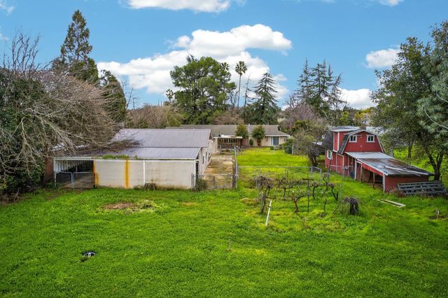 9481 Oak Ave, Orangevale, CA 95662