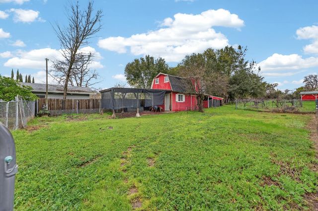 9481 Oak Ave, Orangevale, CA 95662