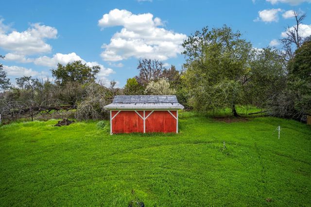 9481 Oak Ave, Orangevale, CA 95662