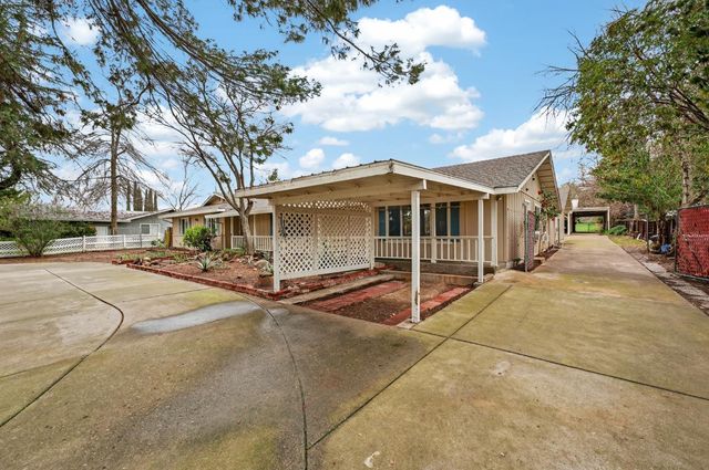 9481 Oak Ave, Orangevale, CA 95662