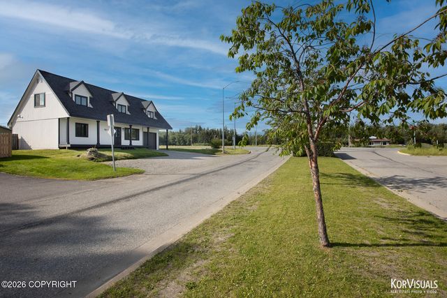 108 S Montgomery Way, Palmer, AK 99645