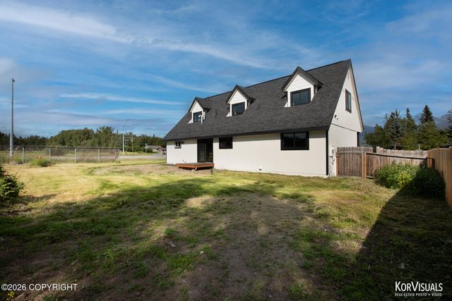 108 S Montgomery Way, Palmer, AK 99645