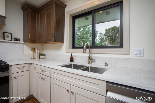 108 S Montgomery Way, Palmer, AK 99645