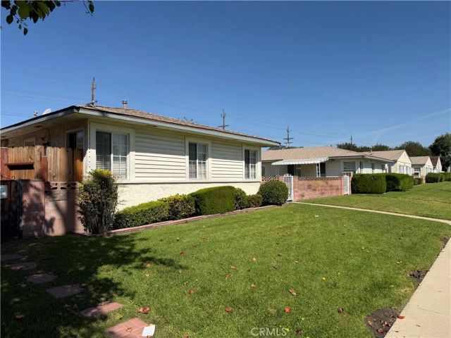 1749 N Hollywood, Burbank, CA 91505